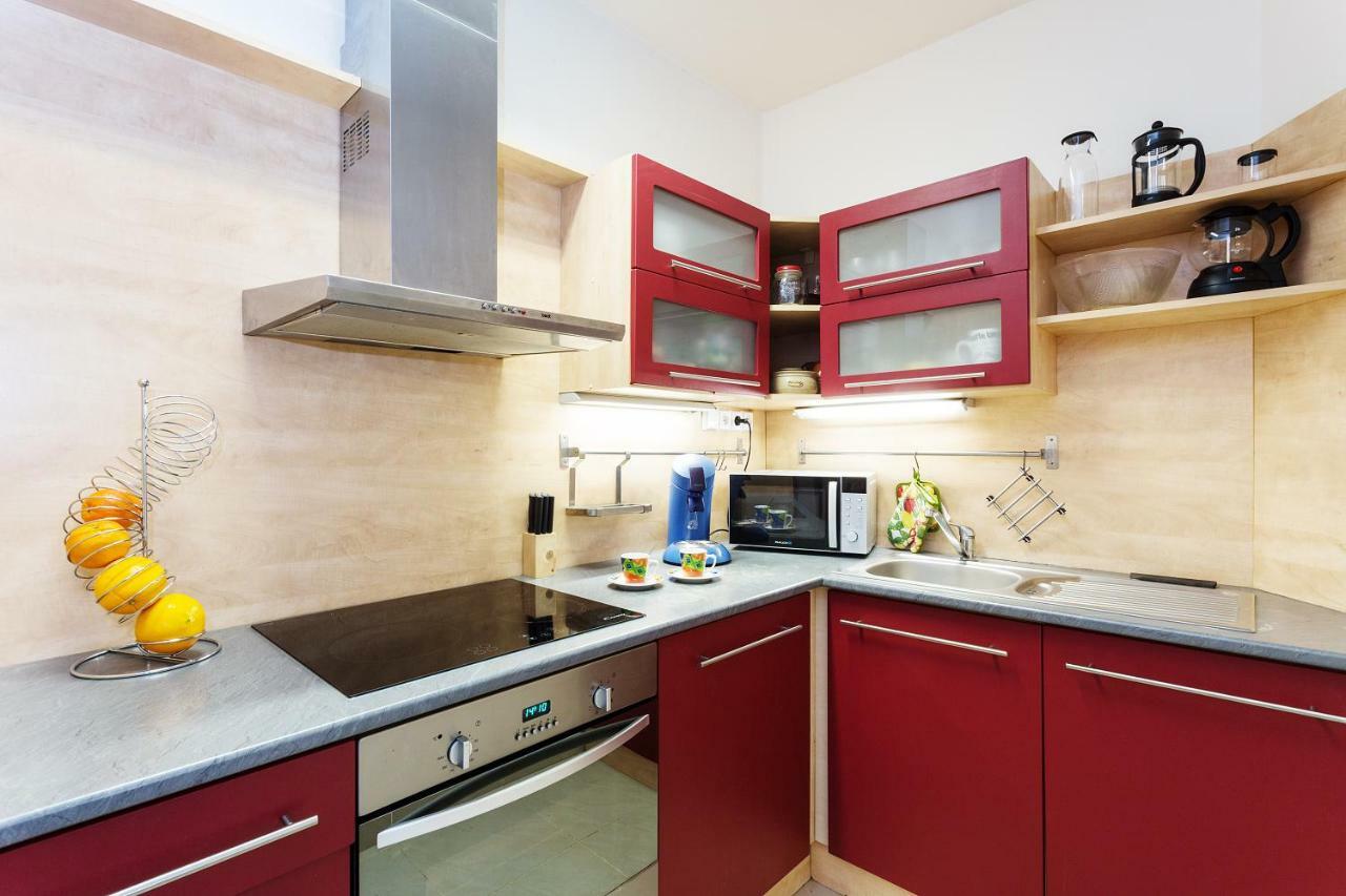 Stylish Apartment On Riverside Prag Dış mekan fotoğraf